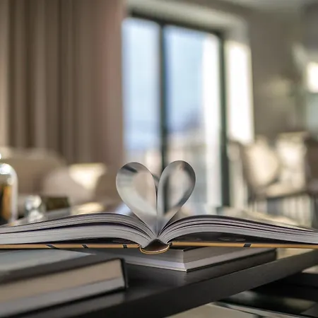 Luxury Seaside Penthouse With A View Of The Old Town Apartment Tallinn