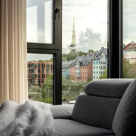 Luxury Seaside Penthouse With A View Of The Old Town 아파트 탈린